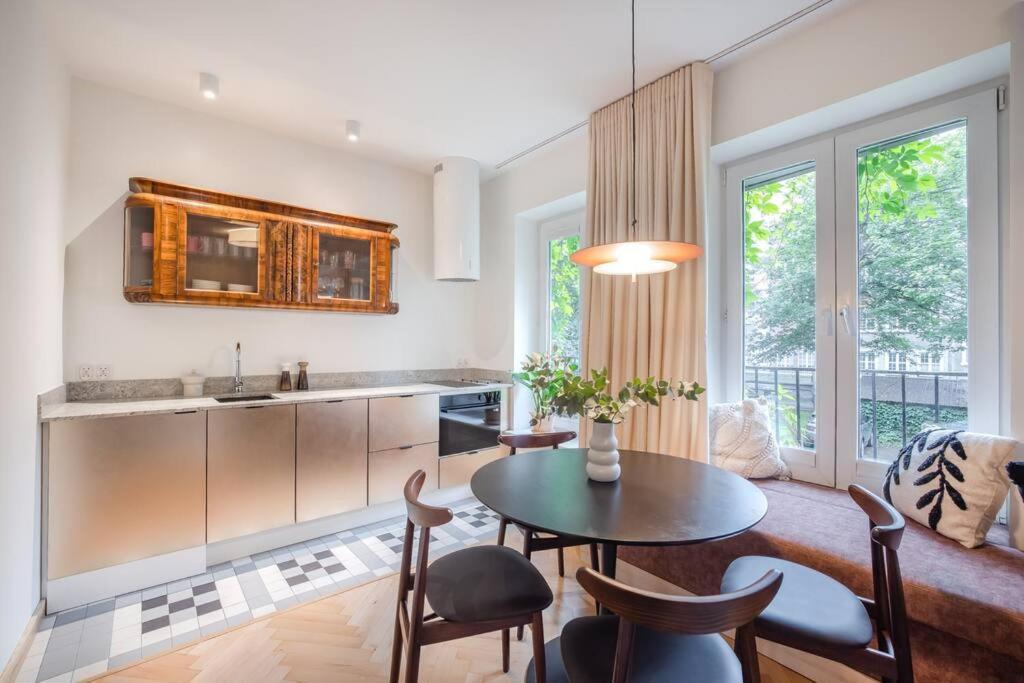 Cityscape Haven: Urban Retreat Gdańsk Eksteriør bilde